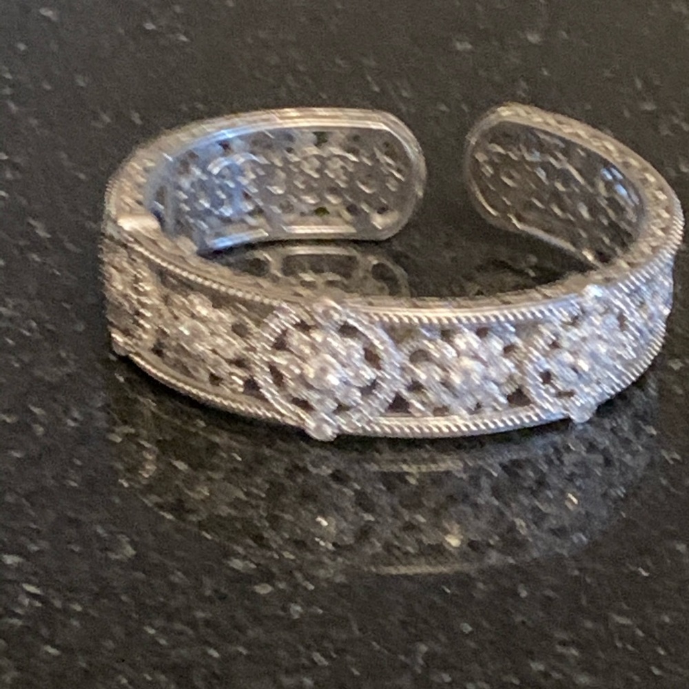 GORGEOUS Judith Ripka Sterling and Diamonique flower cuff